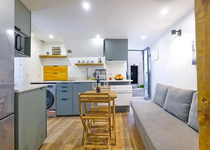 Cosy Flat In The Downtown