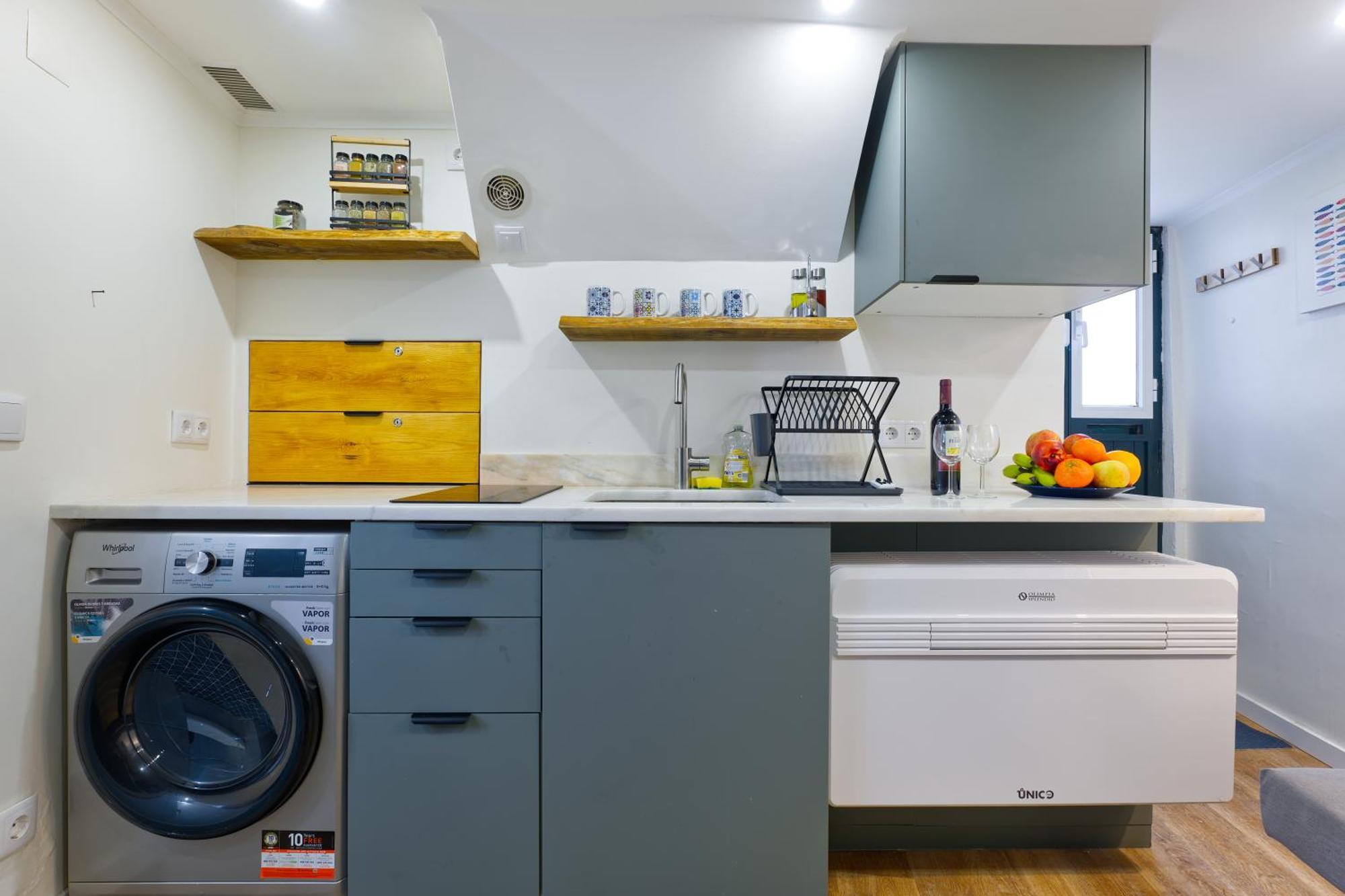 Cosy Flat In The Downtown *